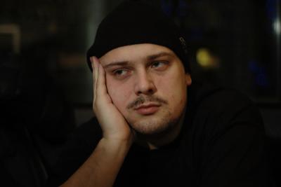 James Cole proti šedi